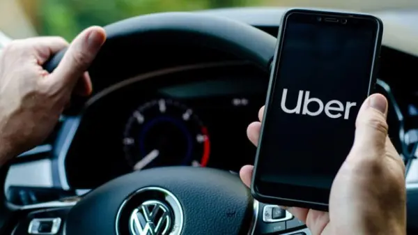 Uber Taxi llega a Costa Rica: el taxi tradicional desde la app de Uber